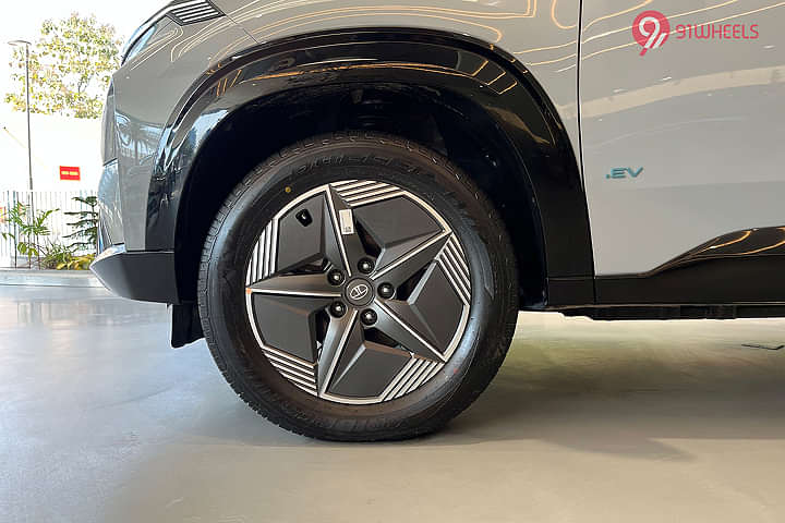 Tata Curvv EV Wheel