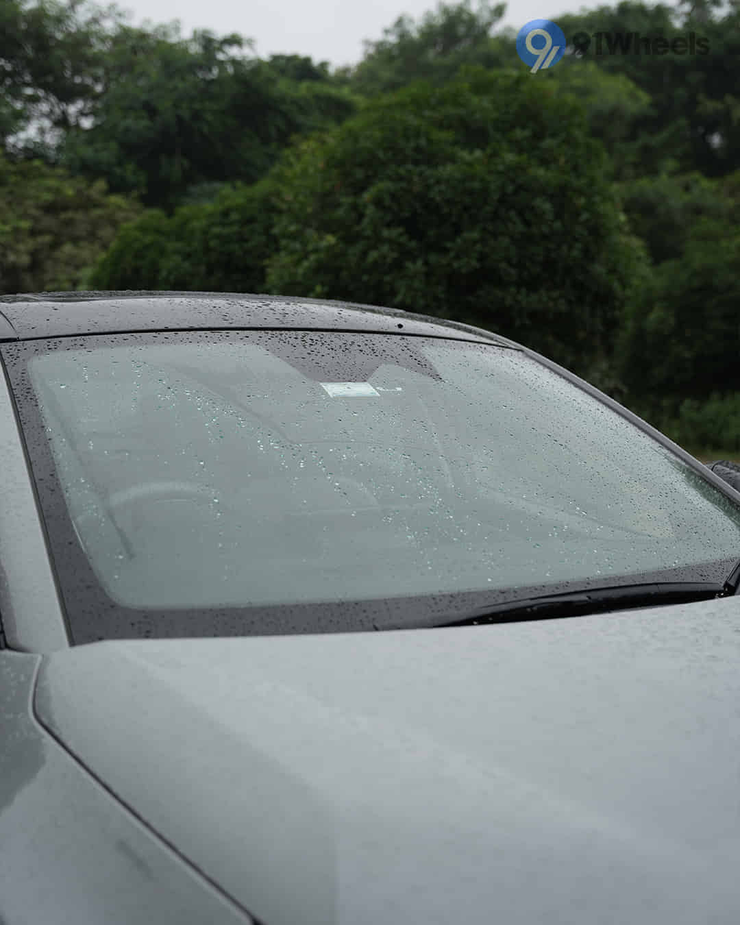 Front Windshield / Windscreen