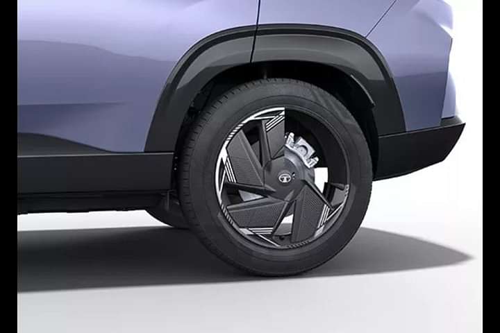 Tata Curvv EV Wheel