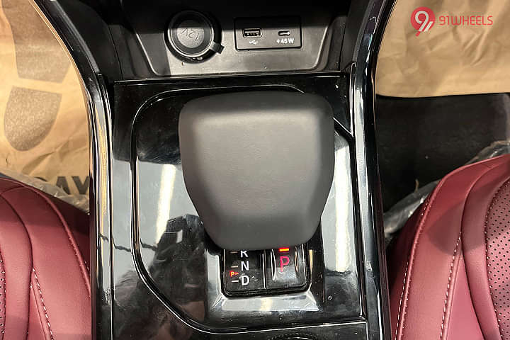 Tata Curvv EV Gear Shifter/Gear Shifter Stalk