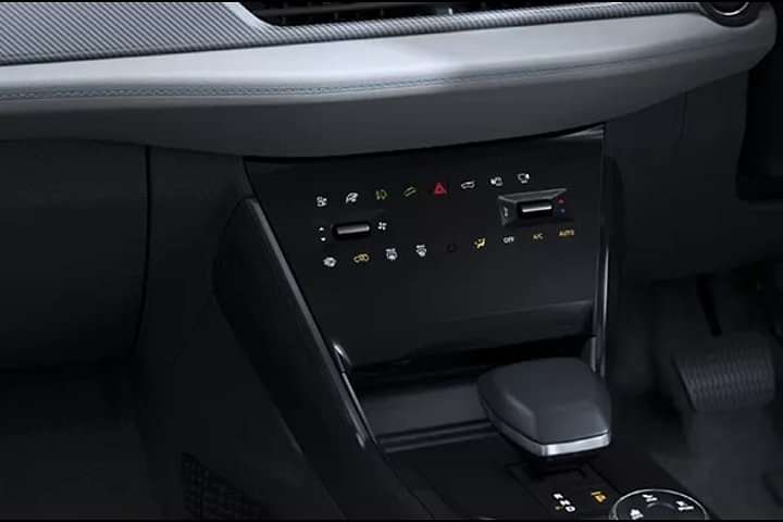 Tata Curvv EV AC Controls