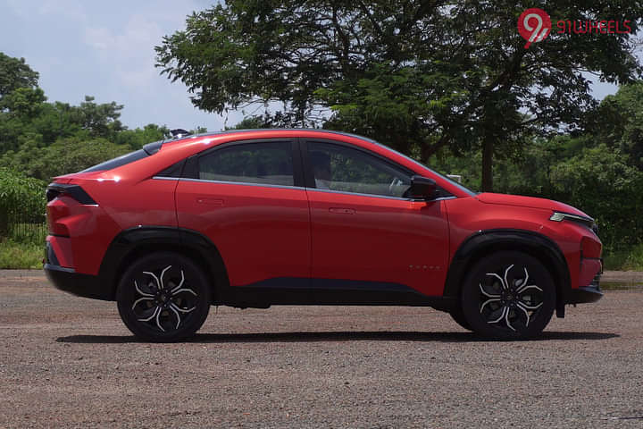 Tata Curvv Right Side View