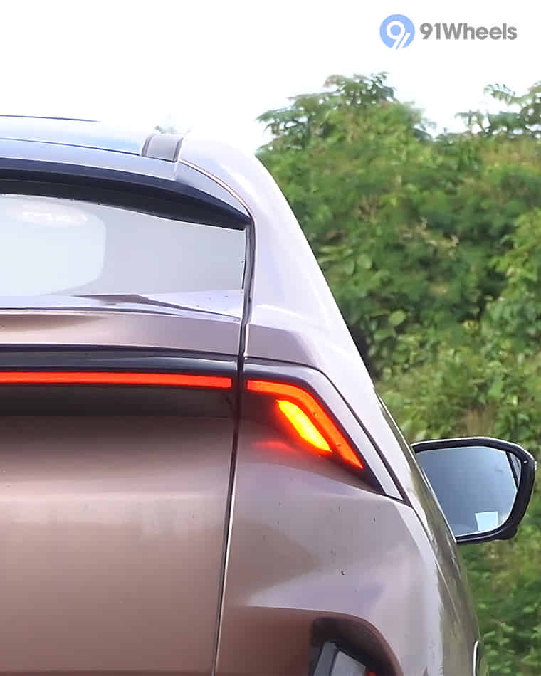 Headlights & Tail-lights - 4