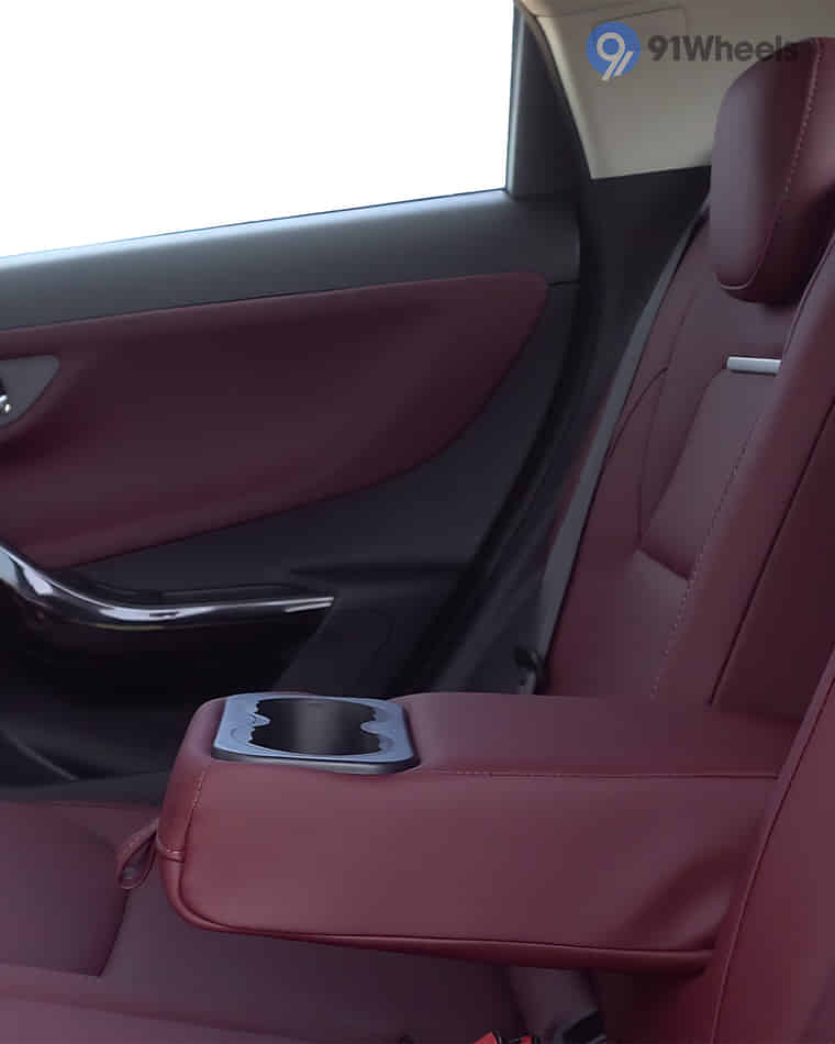 Seats & Cabin Comfort - 5