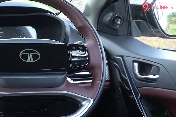 Tata Curvv Right Steering Mounted Controls