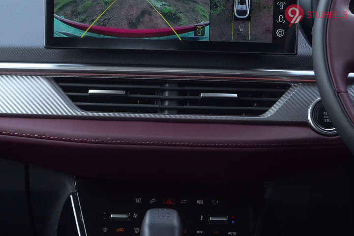 Tata Curvv Front Centre Air Vents