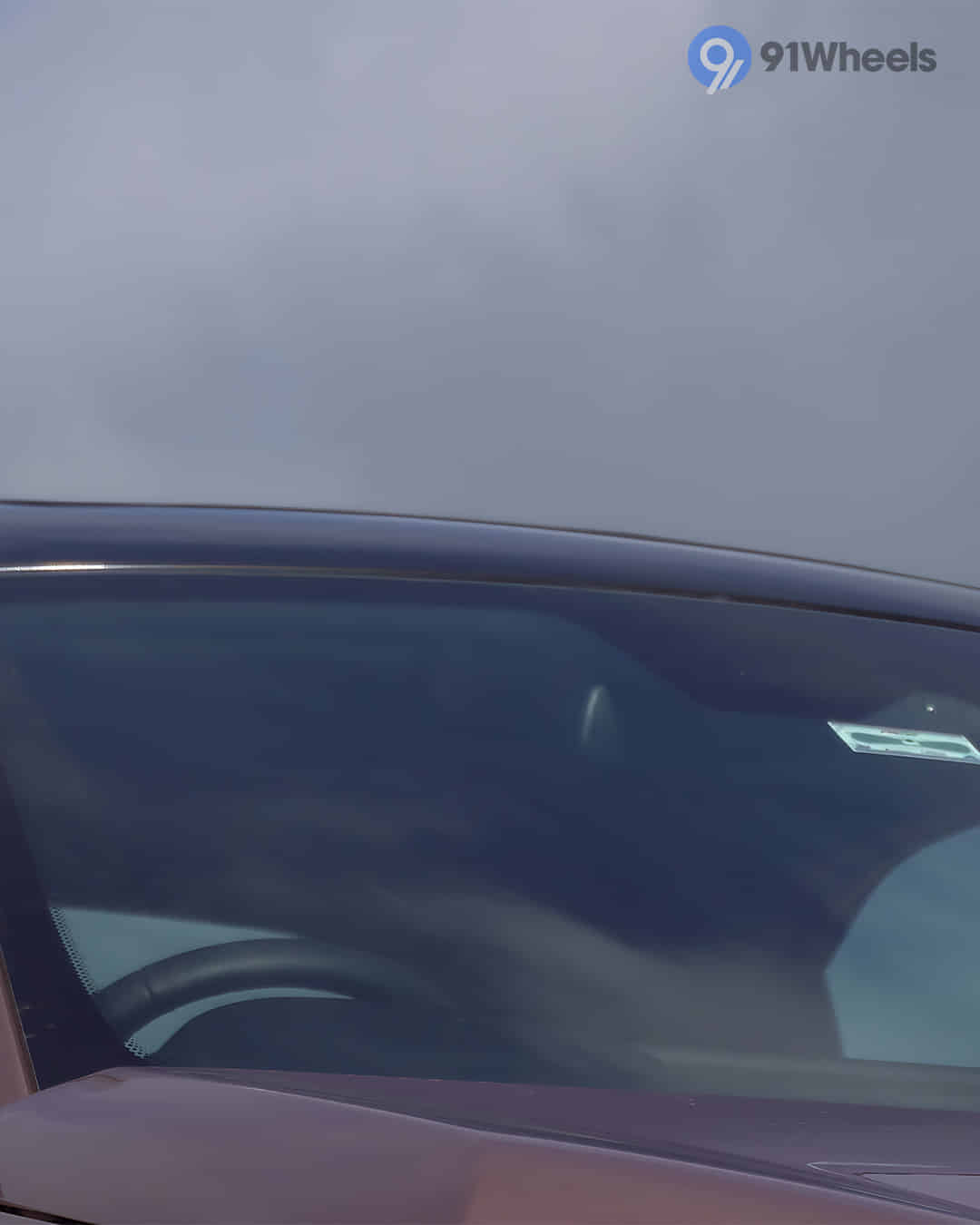 Front Windshield / Windscreen