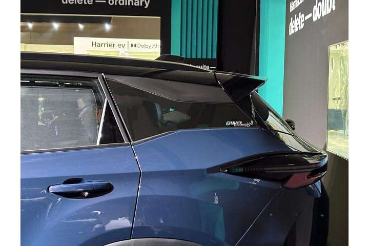 Tata Harrier EV Rear Quarter Glass