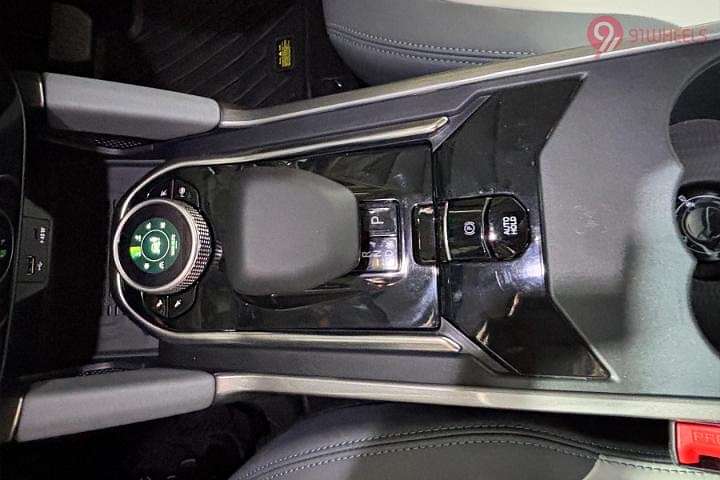 Tata Harrier EV Center Console/Centre Console Storage