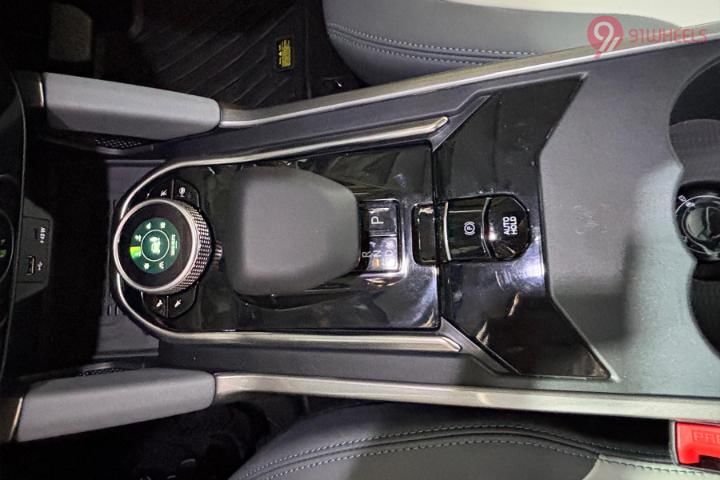 Tata Harrier EV Center Console/Centre Console Storage