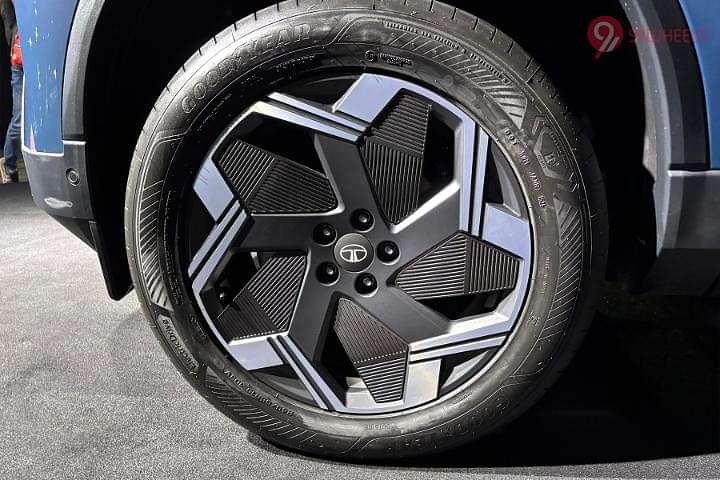 Tata Harrier EV Wheel