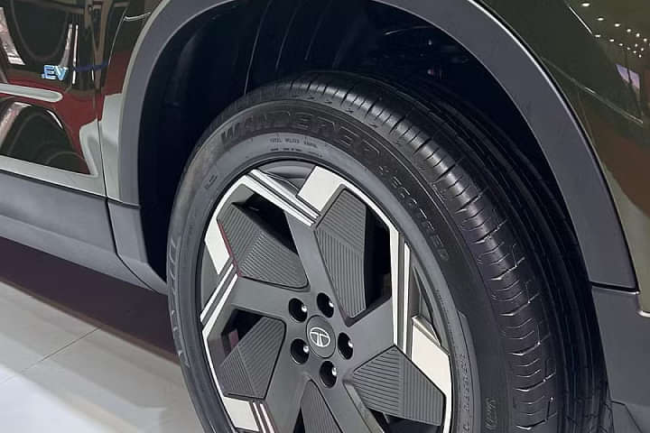 Tata Harrier EV Wheels