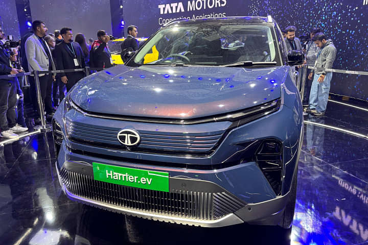Tata Harrier EV Blinker