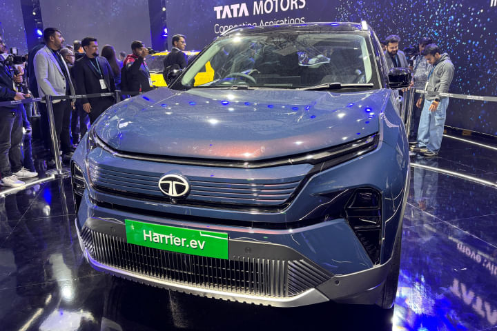 Tata Harrier EV Blinker