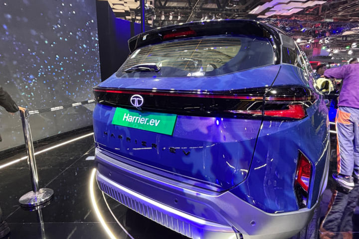 Tata Harrier EV Reflector