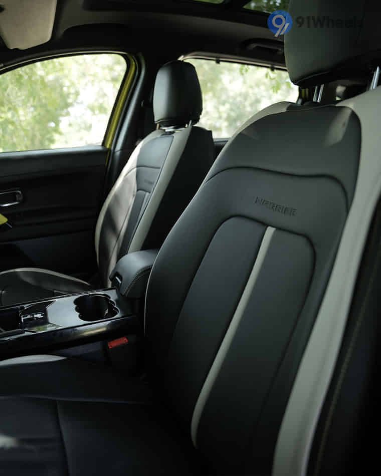 Seats & Cabin Comfort - 1 Seats & Cabin Comfort - 1