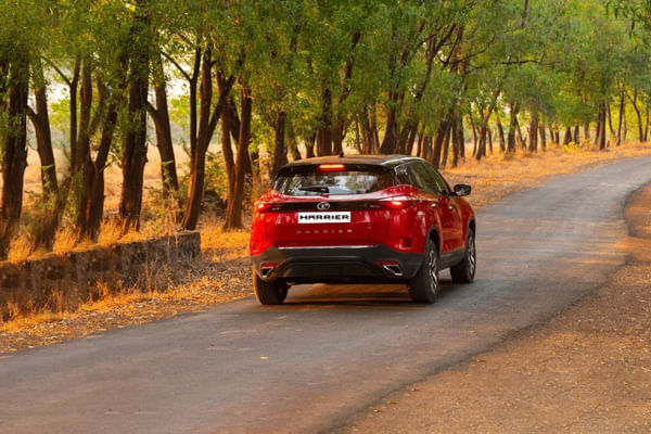 Tata Harrier 2019-2020 Driving Shot