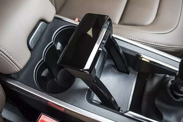 Tata Harrier 2019-2023 Cup Holders