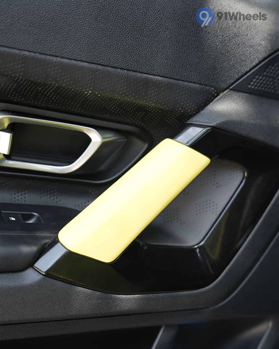 Front Passenger Door Pad Handle Front Passenger Door Pad Handle