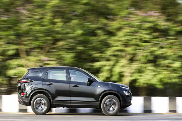 Tata Harrier 2019-2020 Driving Shot