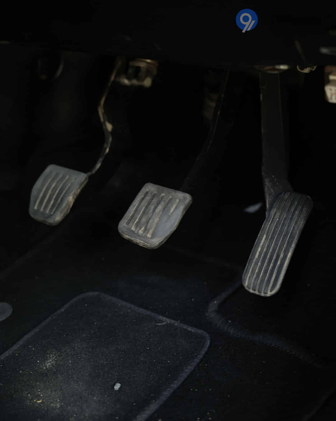 Pedals / Foot Controls Pedals / Foot Controls