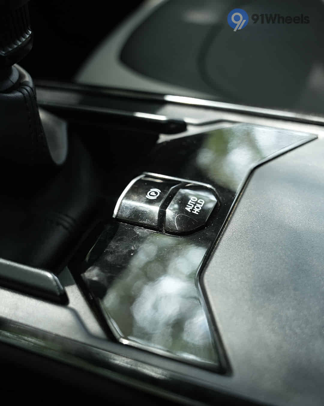 Parking Brake / Emergency Brake Parking Brake / Emergency Brake