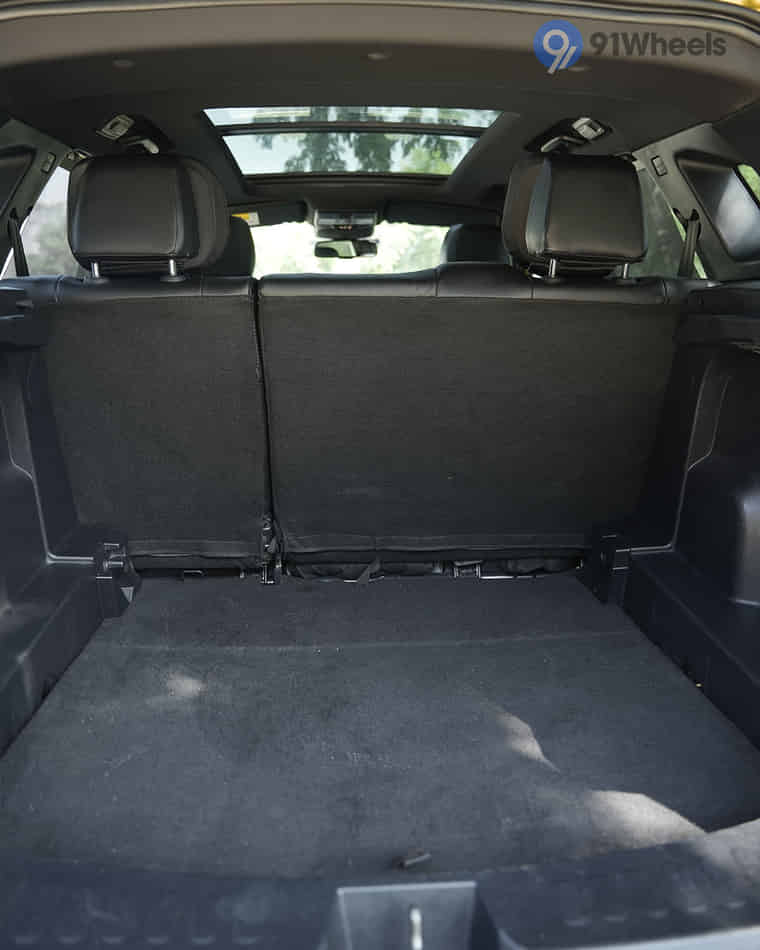 Bootspace & Utility - 2 Bootspace & Utility - 2