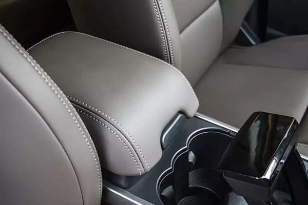 Tata Harrier 2019-2023 Front arm-rest