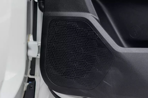 Tata Harrier 2019-2020 Speakers
