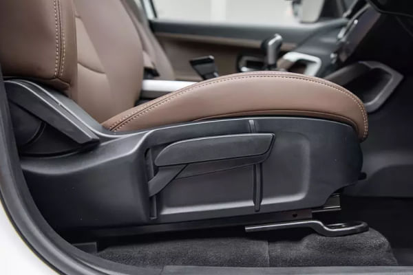 Tata Harrier 2019-2020 Front Seat Adjustment
