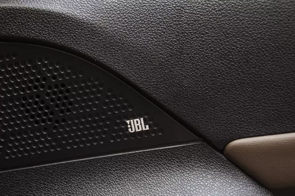 Tata Harrier 2019-2020 Speakers