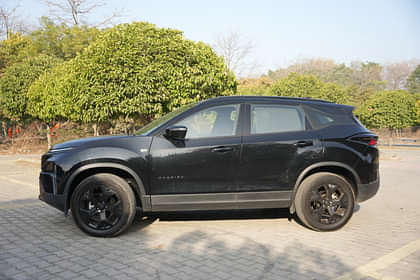 Tata Harrier Fearless Plus Dark Edition AT Left Side View