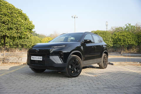 Tata Harrier Fearless Plus AT Left Front Three Quarter