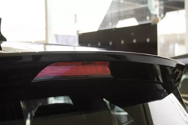 Tata Harrier 2019-2020 Spoiler