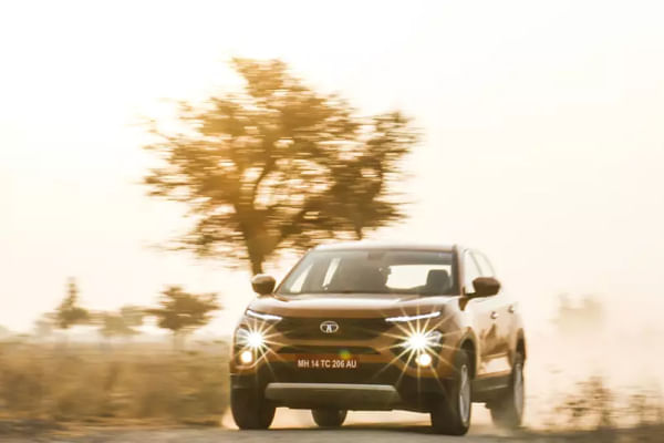 Tata Harrier 2019-2020 Driving Shot