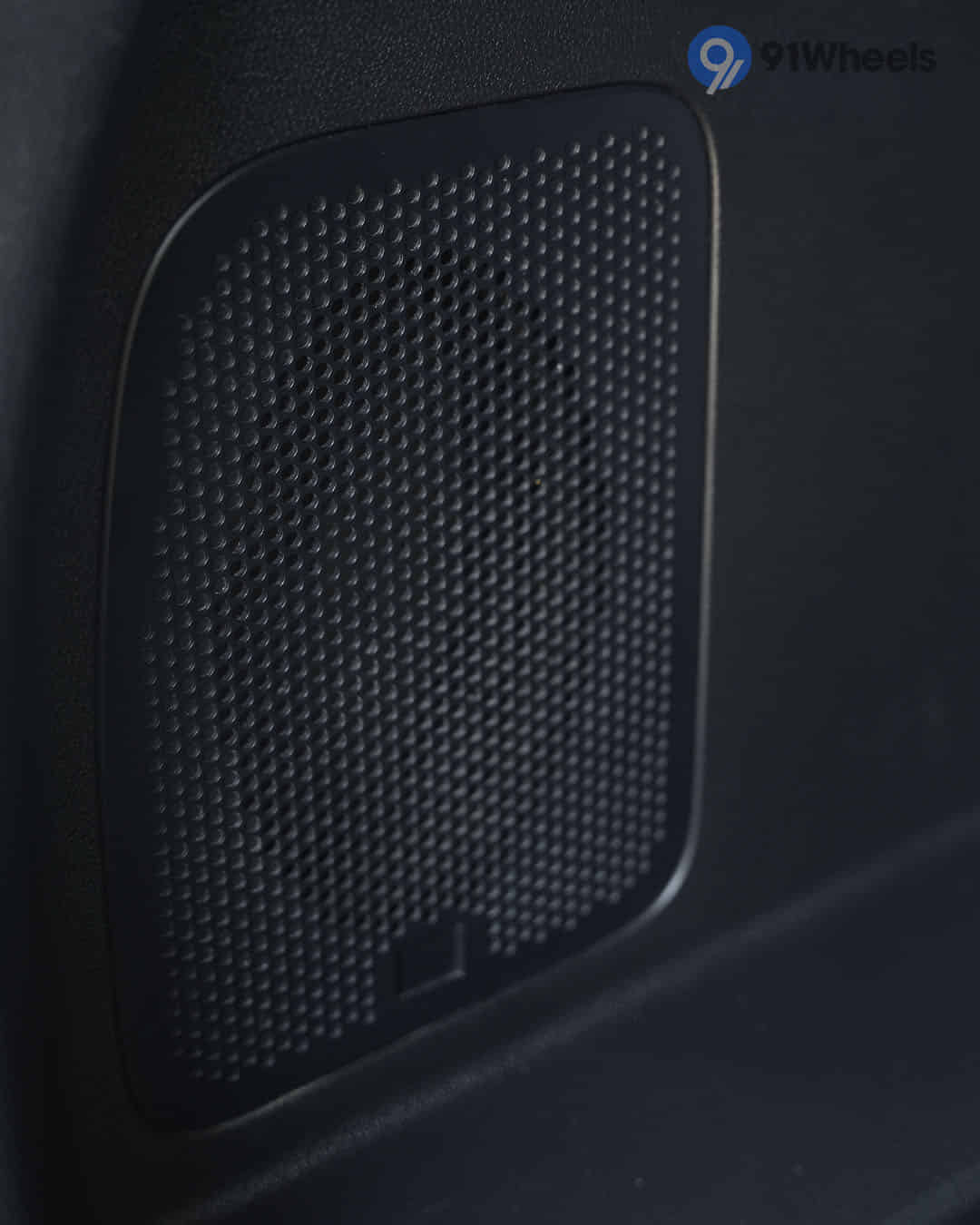 Front Speakers Front Speakers