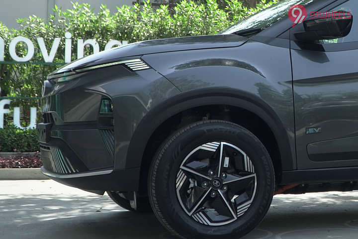 Tata Nexon EV Wheel