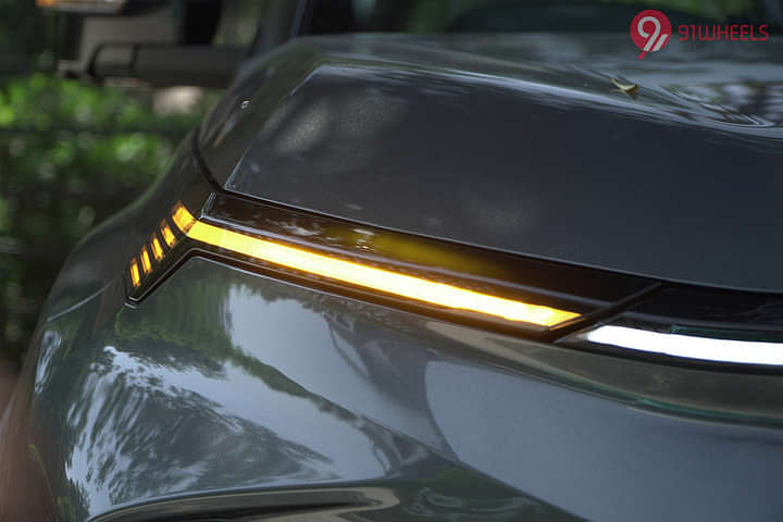 Tata Nexon EV Rear Signal/Blinker Light