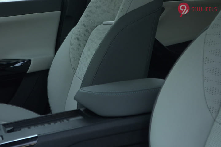 Tata Nexon EV Front Centre Arm Rest Tata Nexon EV Front Centre Arm Rest