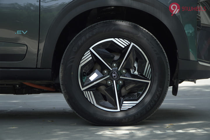 Tata Nexon EV Front Fender Tata Nexon EV Front Fender