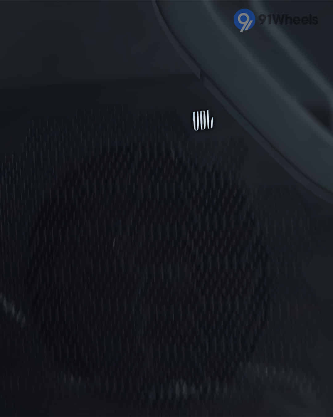 Rear Speakers Rear Speakers