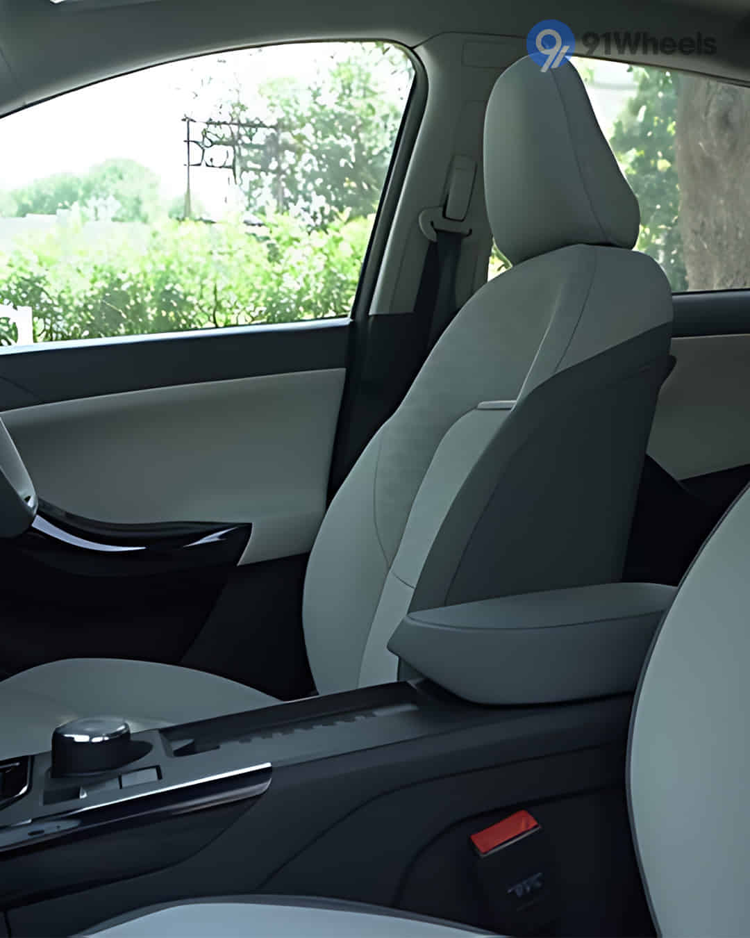 Centre Console / Centre Console Storage Centre Console / Centre Console Storage