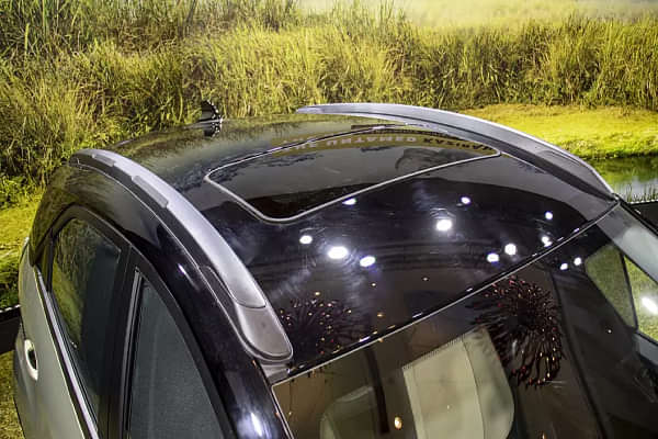 Tata Nexon 2021-2023 Sunroof