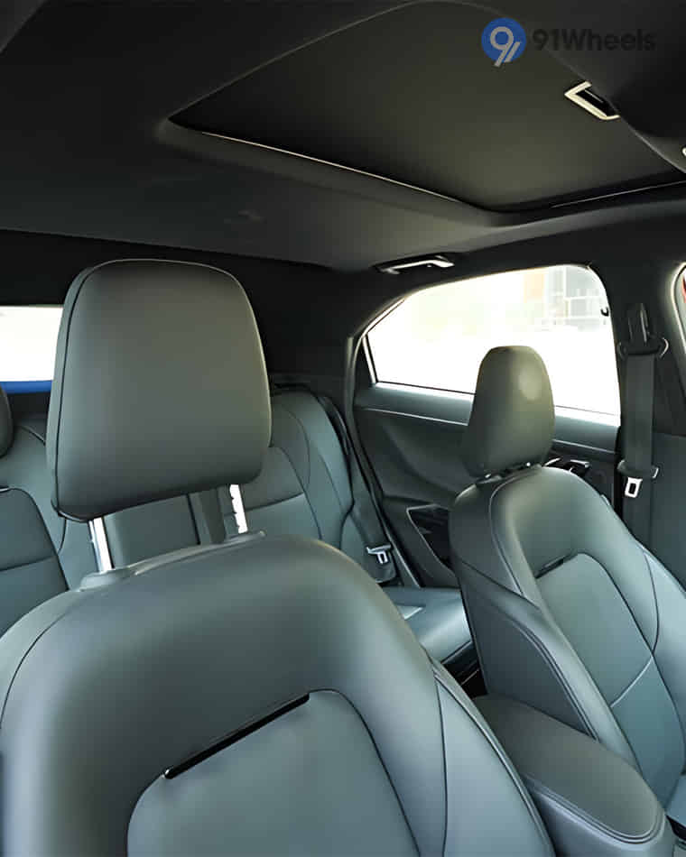 Seats & Cabin Comfort - 5