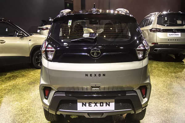 Tata Nexon 2017-2023 Rear Profile