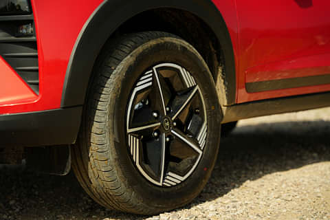 Tata Nexon Creative Plus S Dark Petrol MT Wheel