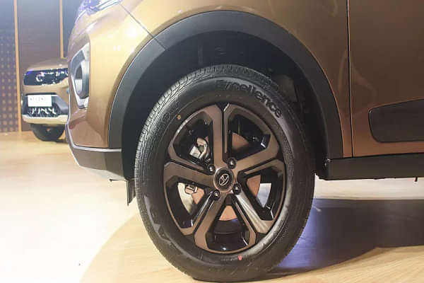 Tata Nexon 2017-2023 Wheels