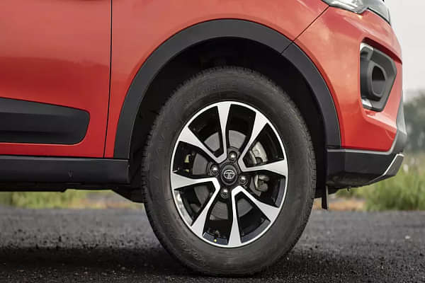 Tata Nexon 2021-2023 Wheels