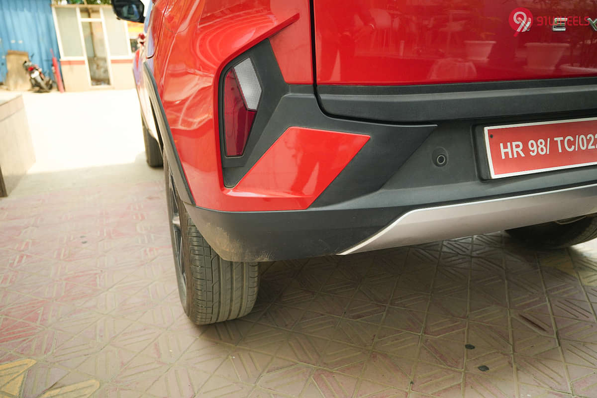 Tata Nexon Reflector