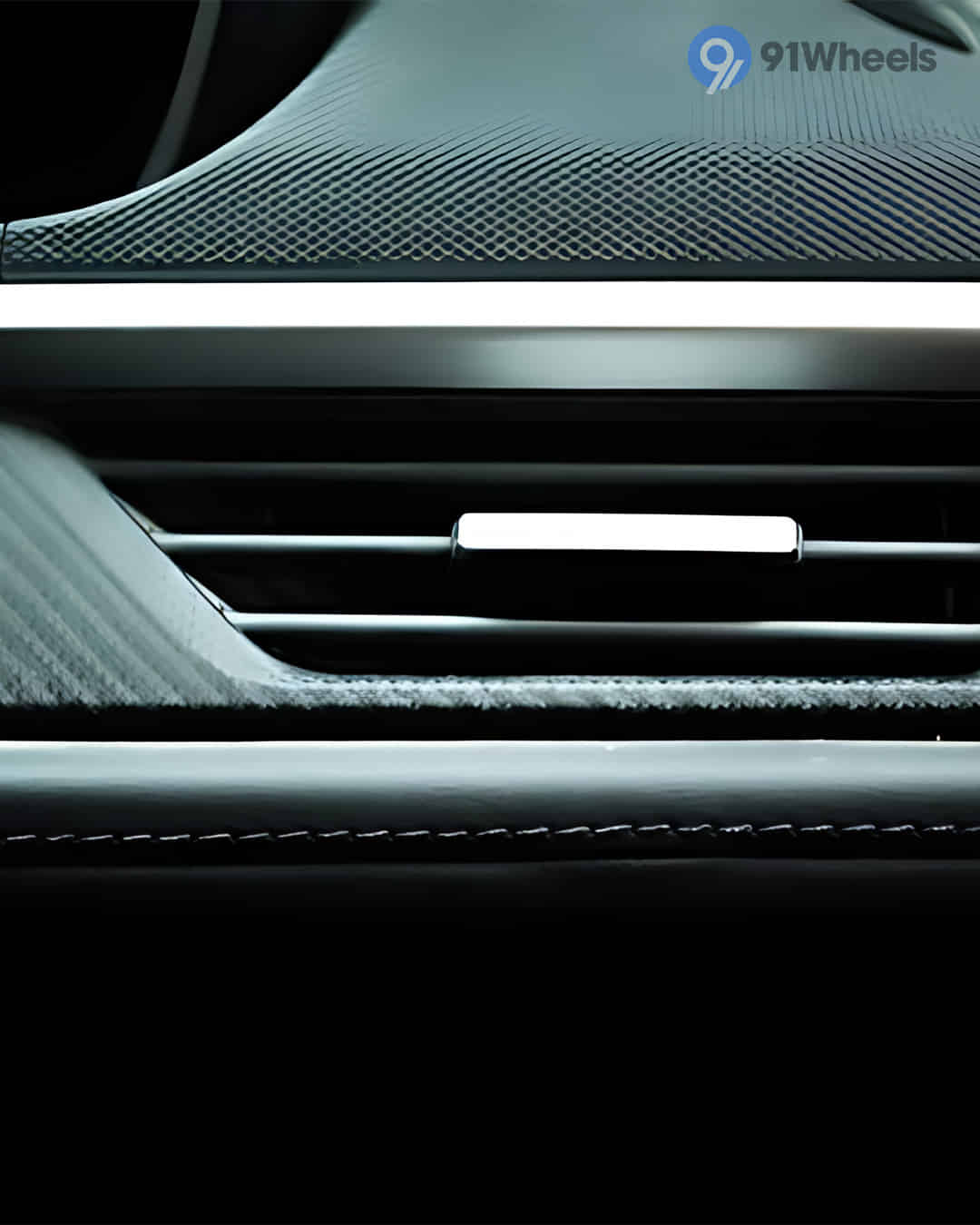 Front Centre Air Vents